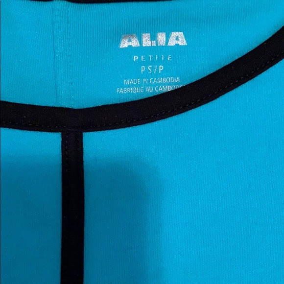 ALIA Petite Aqua Blue Long Sleeve Scoop Neck Shirt Black Contrast Piping - Picture 2 of 3